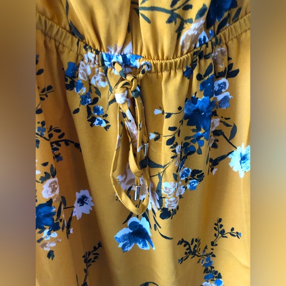 Dynamite floral dress. Mustard colour with floral details. - Picture 2 of 4